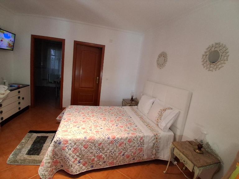 Apartamentos Águas - B&B Nazaré