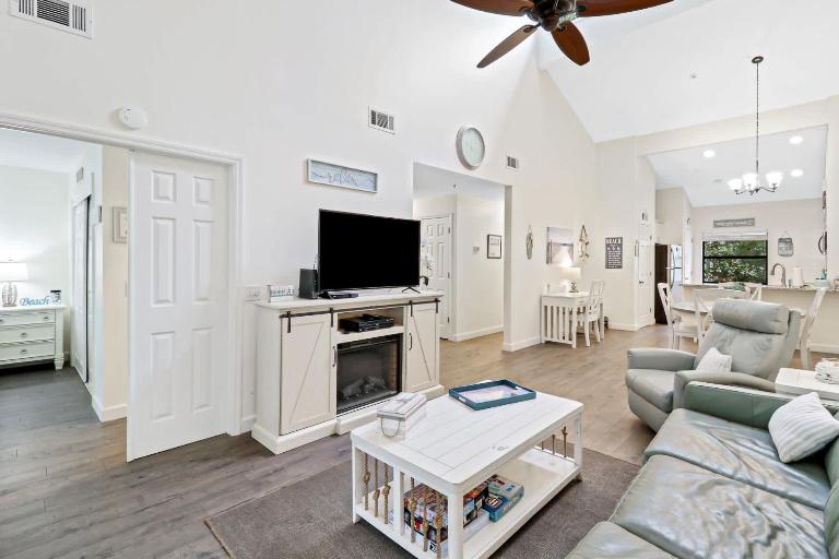 7502 Treetops Villa Pet-Friendly Walk to the Beach - B&B Hilton Head