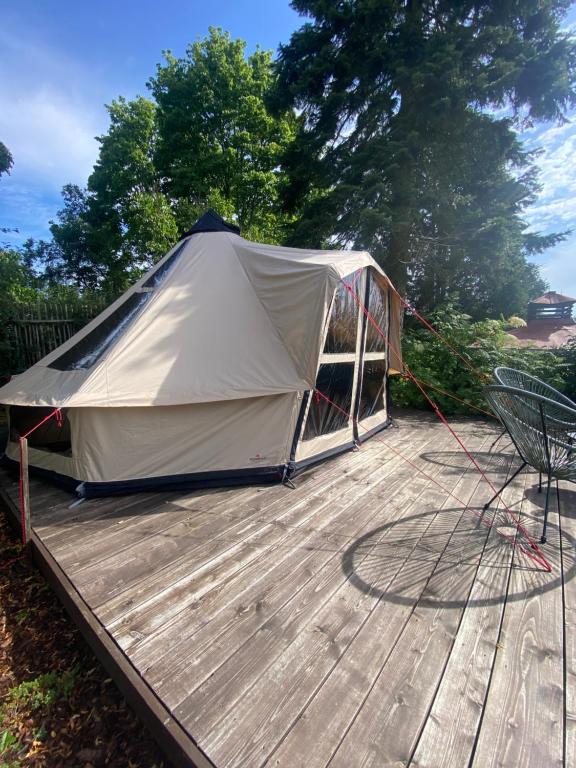Hvězdný glamping - B&B Manětín