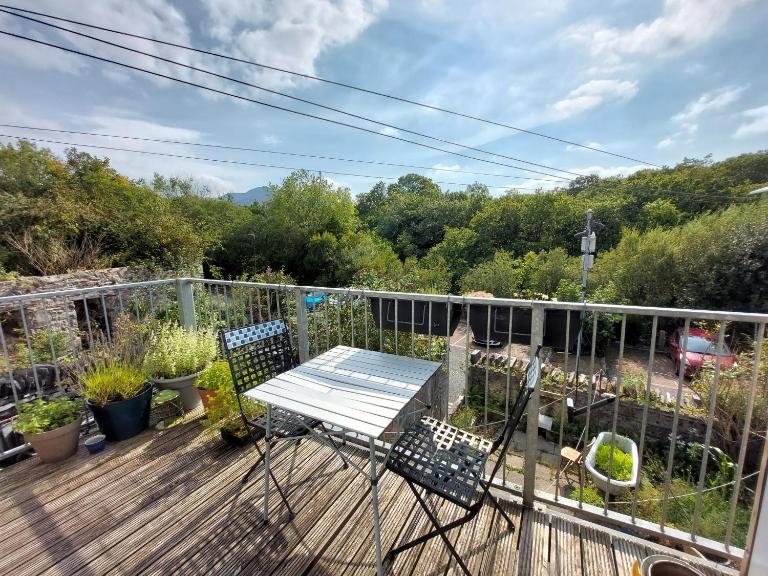 River & Mountain View - B&B Bethesda