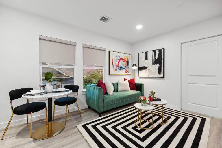 Peaceful 1-BR Stay w/ Putting Green near Downtown - Ferienwohnung Dallas