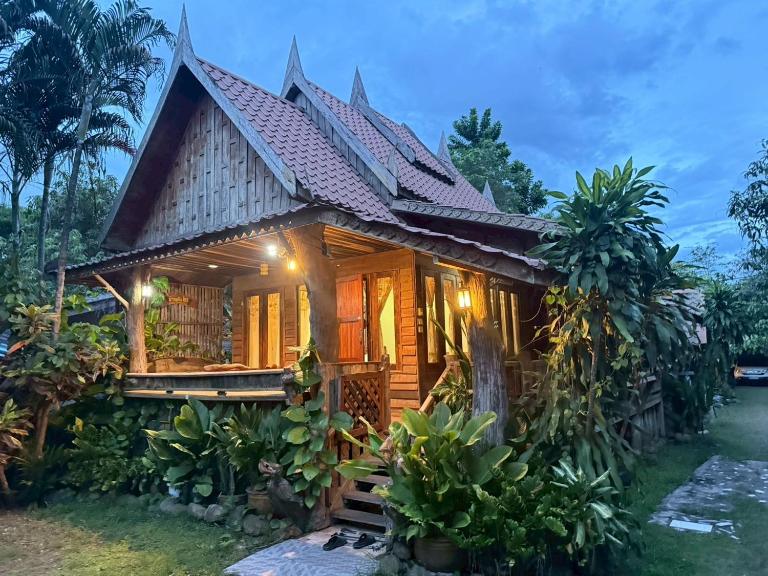 สวนถัง คันทรี่โอม - B&B Ban Chan Phen