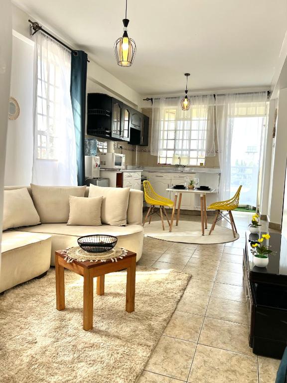Lofty 1br Milimani with AC - B&B Kisumu