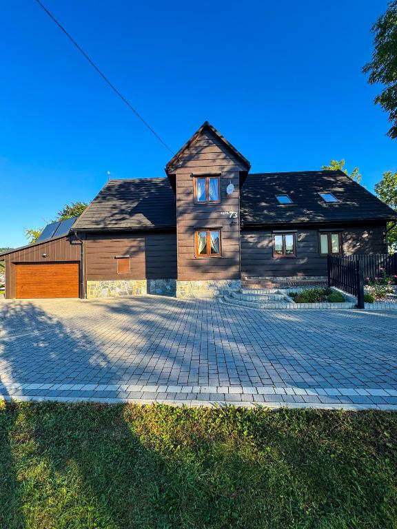 Beskid House Kurów - Ferienwohnung Kurów