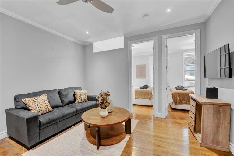 Modern 2BR with Private Garden In Gramercy Park - B&B New York