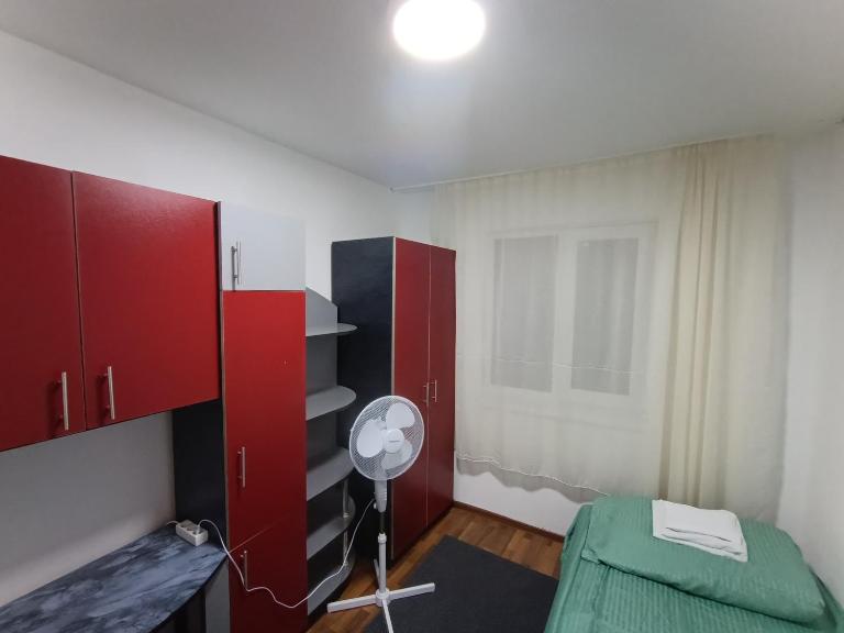 Camera cu baie in Campusul Universitar - Bed and Breakfast Timişoara