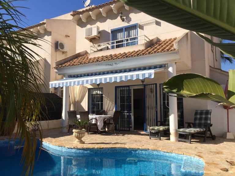 Villa Marlene El Albir - Bed and Breakfast l'Alfàs del Pi