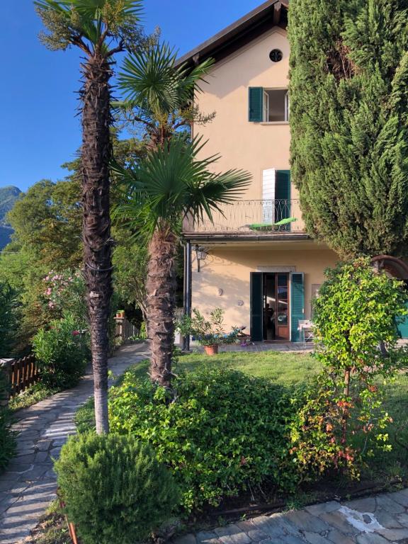 Magnifica villa di fine '800 - B&B Blevio