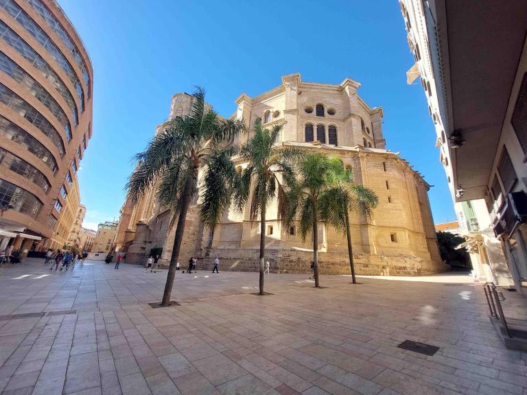 New Cathedral Deluxe Apartment SineseDesignHomes - B&B Málaga