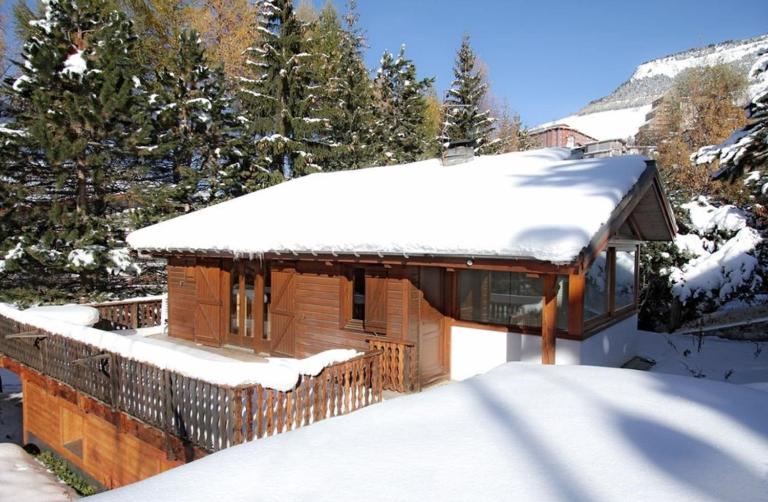 Superbe chalet 6 ch. au pied du domaine des 2 Alpes - Chambres d'hôtes Les Deux Alpes