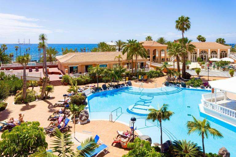 Home2Book Modern Seaview Apt & Pool, Las Américas - Bed and Breakfast Playa de las Américas