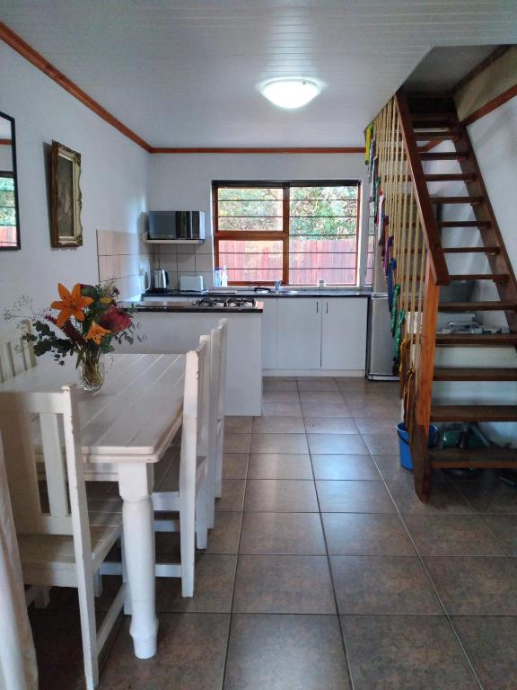 Bush Beach Safari Accommodation - B&B Jeffreys Bay