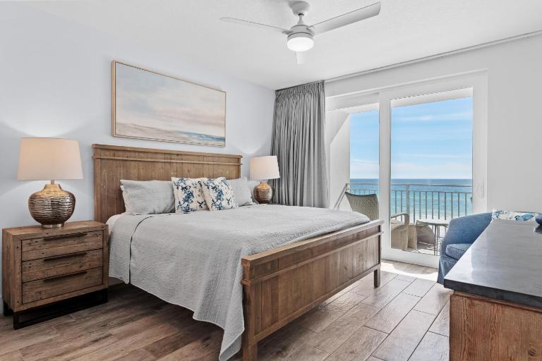 Blu 500 - Stunning with Gulf Views - Free Beach Service - B&B Fort Walton Beach