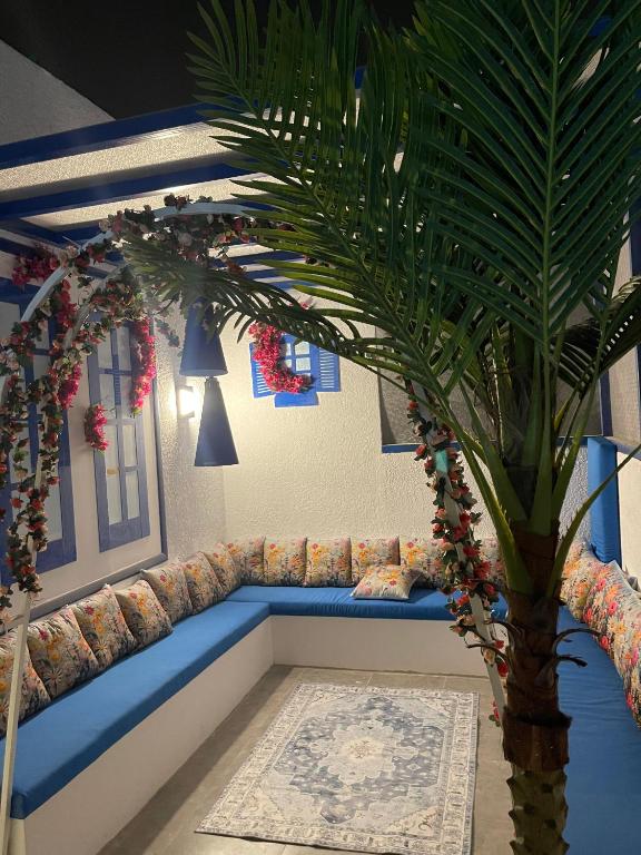 شقة فندقيه مؤثثه بالعوالي الرياض غرفتين وصالتين ومطبخ وسطح روماني وبلكونه - B&B Riyadh