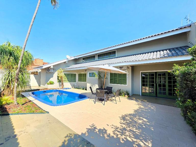 Casa Alto Padrão 4 Quartos Piscina e Sauna - B&B Foz do Iguaçu