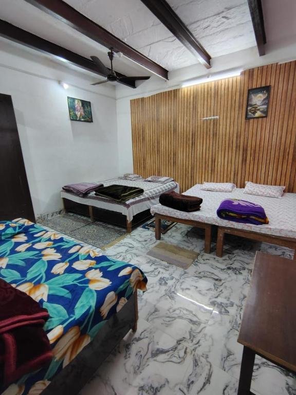 Ayurveda Bhavan Homestay Varanasi - B&B Varanasi