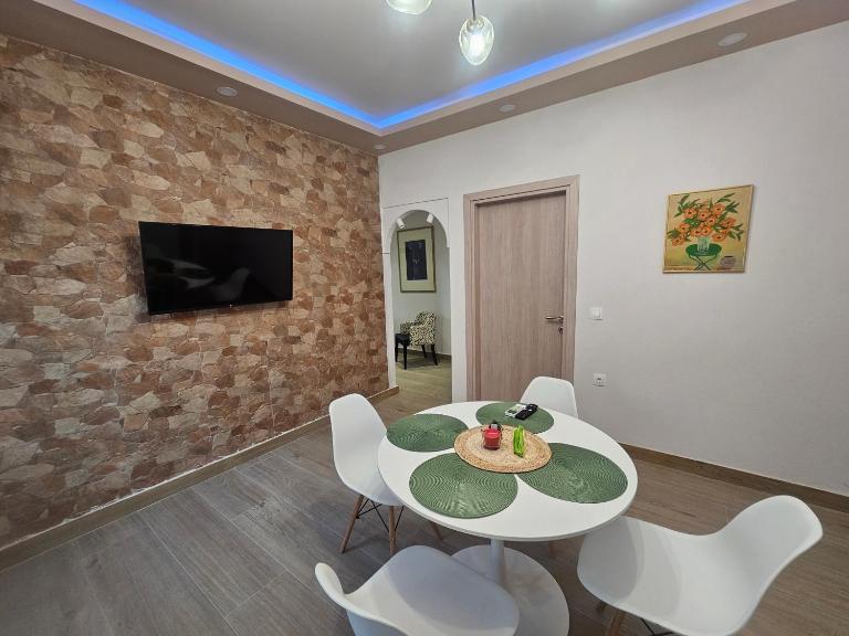 Chrysalis House - Ferienwohnung Néa Poteídaia