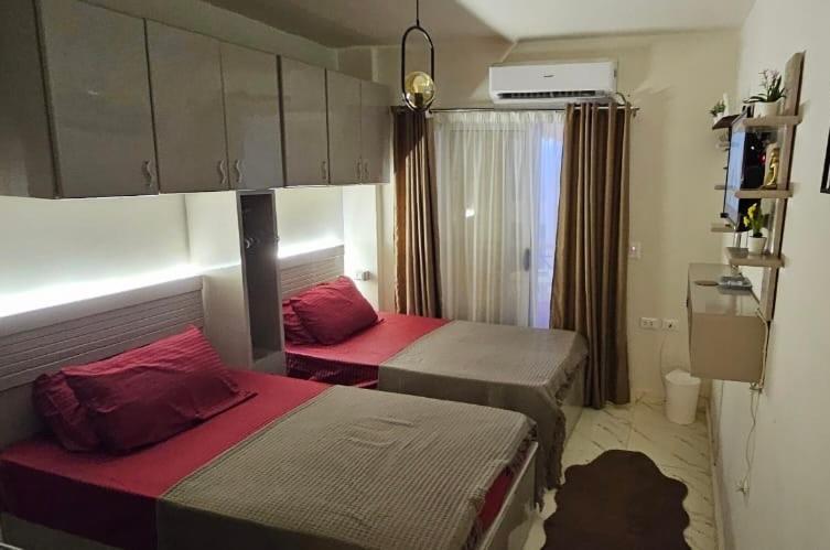 Studio Carmen with a Pool View - Ferienwohnung El-Alamein