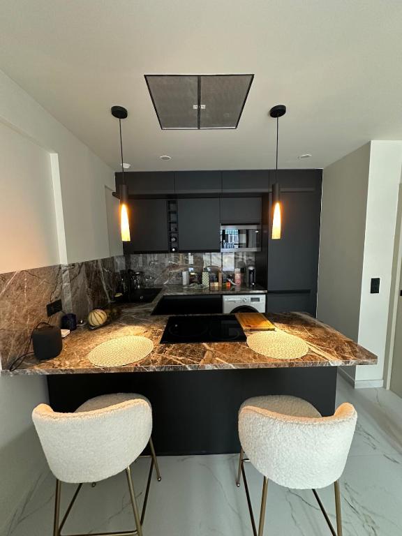 Grand 3P- central proche Masséna - zone sécurisée - Ferienwohnung Nizza