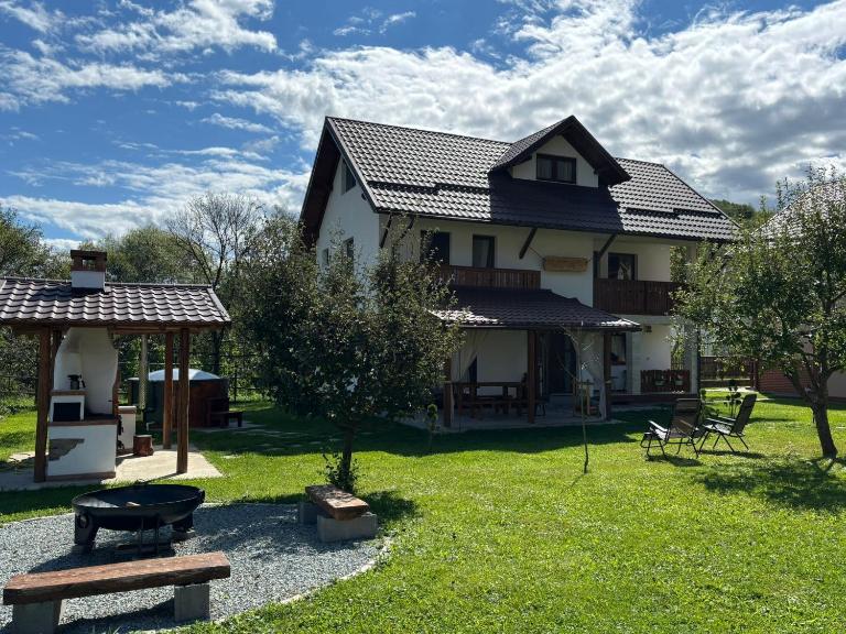 Cabana Umbra Brazilor - Bed and Breakfast Vişeu de Jos