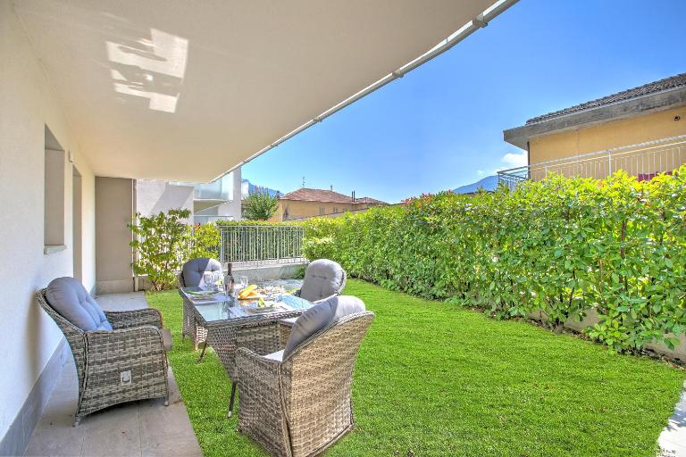 Casa Rudolfo Apartment with Private Garden - Happy Rentals - B&B Riva del Garda