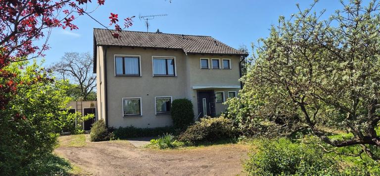 Vorstadt-Villa Apfelroute - B&B Alfter