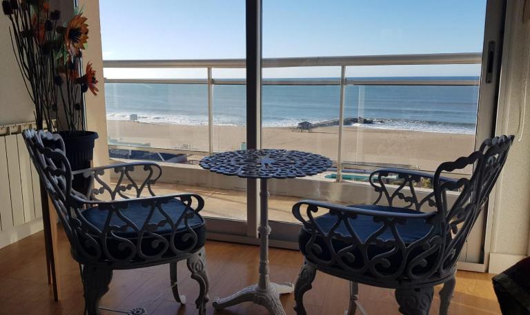Departamento con cochera vista al mar - B&B Miramar