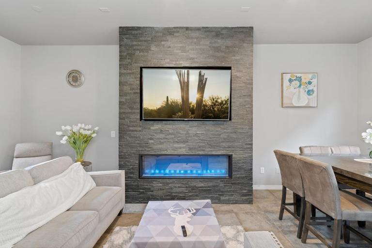 Serene Retreat with Pool & Spa 3 Bed 3 Bath - B&B Tucson