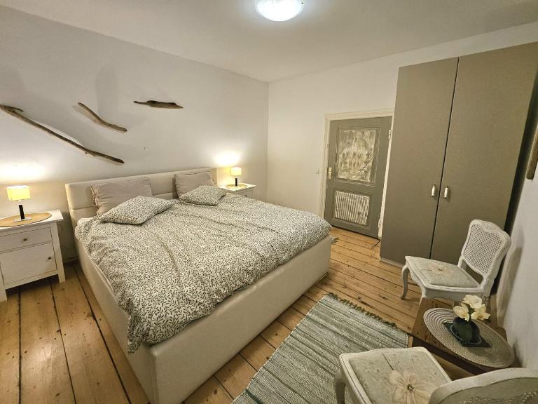 The Famous Latvians - B&B Riga