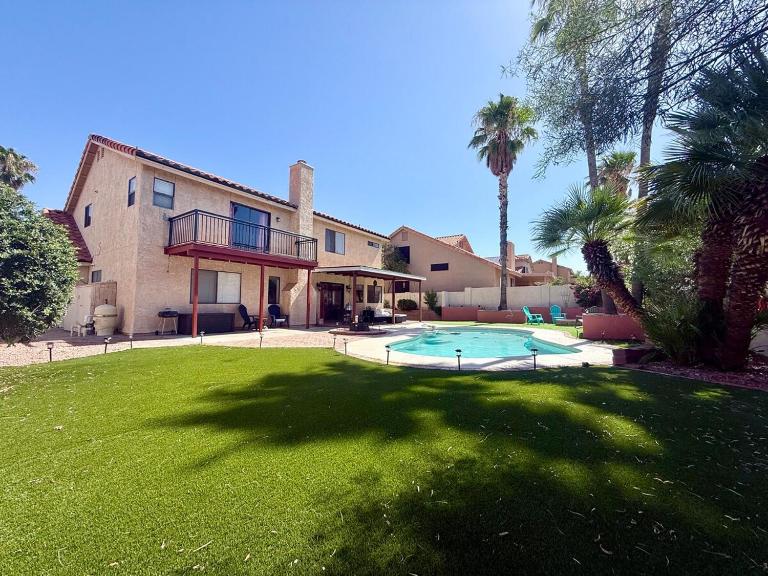 Southwestern Paradise, Simply Classic 4Bed 3Bath - Chambres d'hôtes Oro Valley