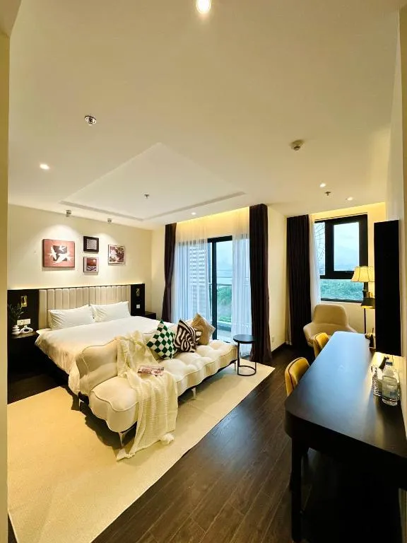 Best Western Premier Sapphire Halong S2 - Bed and Breakfast Hạ Long