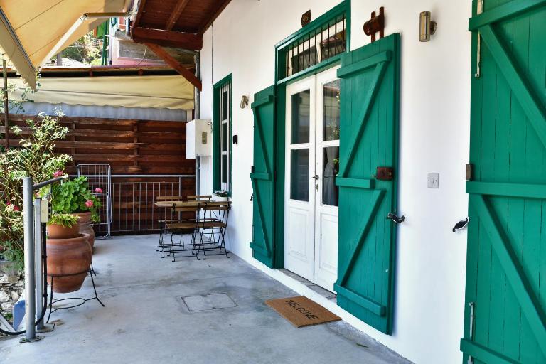 Laouri Traditional 1-Bedroom in Kalopanayiotis - B&B Kalopanagiótis