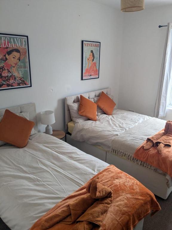 Saffron&Space Free Parking Sleeps 5 - B&B Swindon