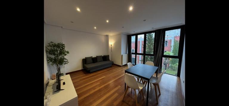 Apartamento muy centrico cerca de la Catedral - Chambres d'hôtes Oviedo