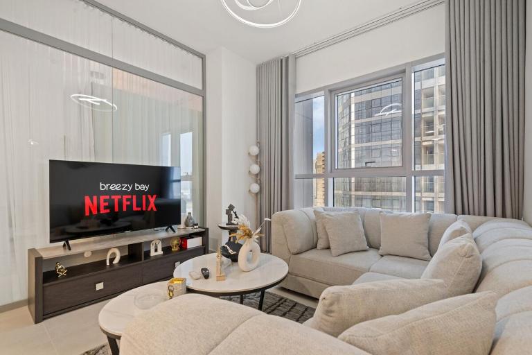 Stylish 1 BR A – Great Pool View - Ferienwohnung Abu Dhabi