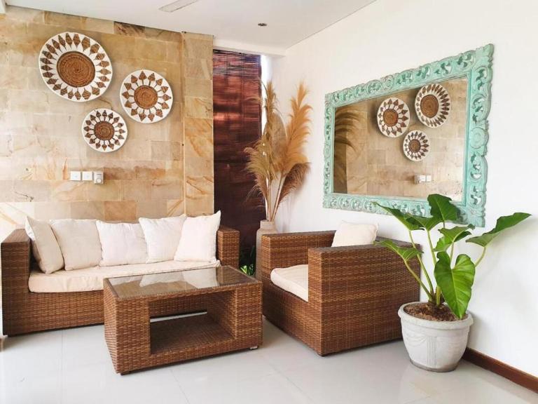 2 Chic 2BR Villas with Private Pools in Ubud Central - Side by Side, Private - B&B Ubud