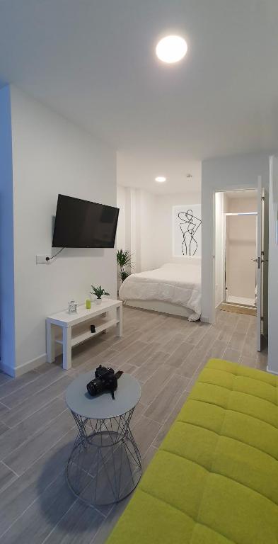 Suite by Hawkins exterior 1º B - B&B Algeciras