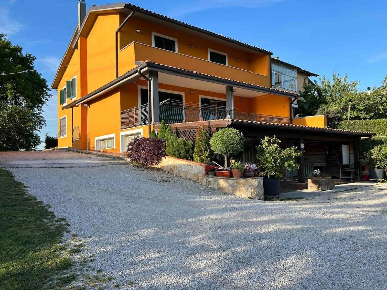 Casa relax e vacanza Il Moraiolo - B&B Stroncone
