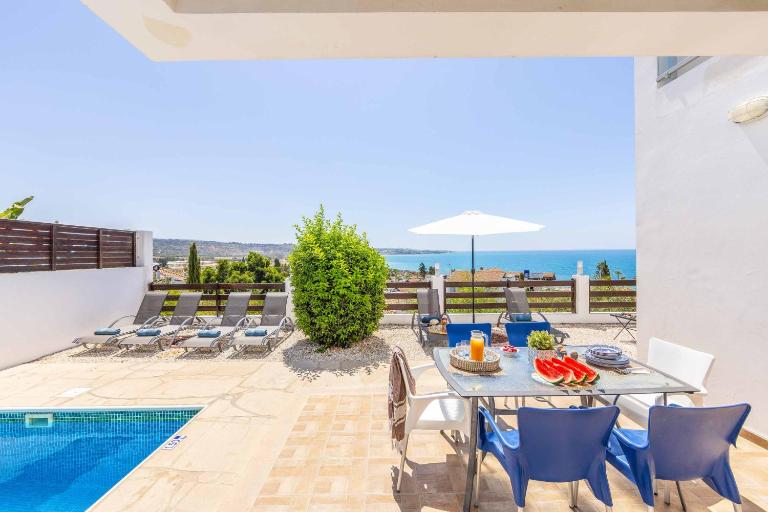 Villa Valentina Bay - B&B Peyia