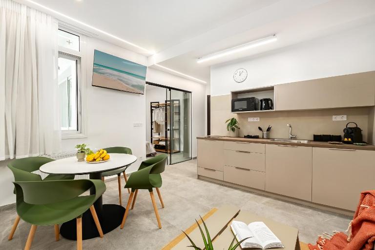 The Magnificent Exarchia Loft Apartments By Harmony - B&B Atenas