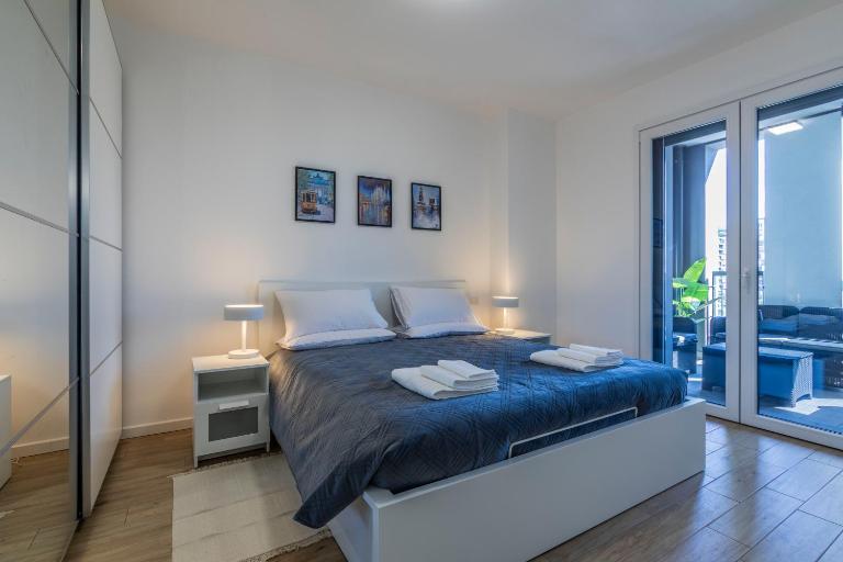 Prime Living Milano Merlata - Balcony Apartment - B&B Milan