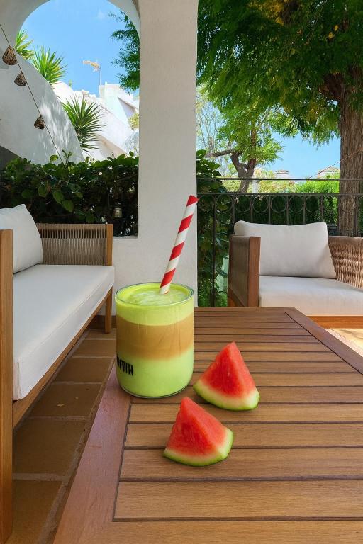 CALA LOMBRIZ SUITES villa & pool near Torrevieja & Orihuela Costa 450m from beach - B&B Torre de la Horadada