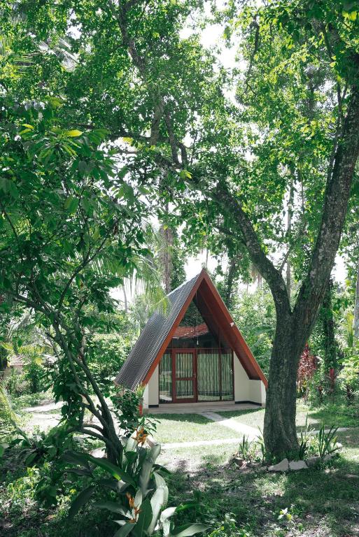Coco Breeze Cabanas by Dr Aruna - Free Airport drop off or pick up 24H, free secure Luggage Holding - B&B Katunayaka