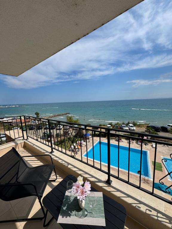 Ipanema Sveti Vlas - Front Line Direct Beach Access - B&B Sveti Vlas