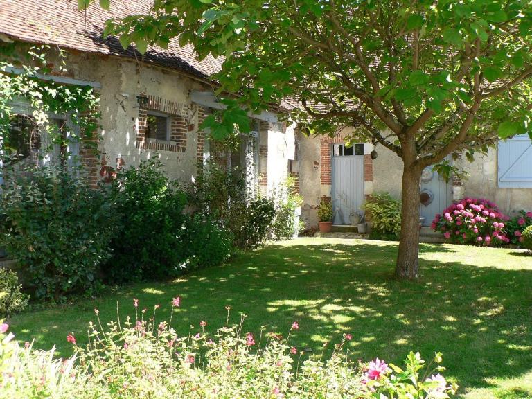 Gîte de charme en Berry avec jardin privatif, idéal pour randonnées et observation des oiseaux - FR-1-591-184 - Bed and Breakfast Rosnay