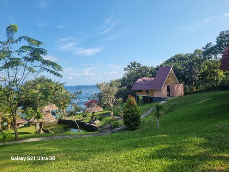 Puri Ma'u Beach & Bungalows - B&B Boba Baru