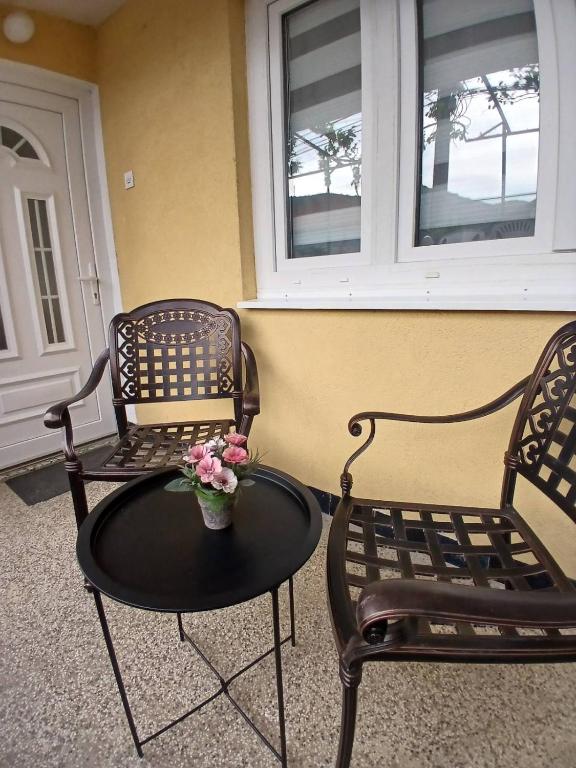 Red Rose Apartment - Ferienwohnung Mostar
