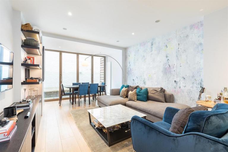 Fitzrovia Split-Level flat - B&B London