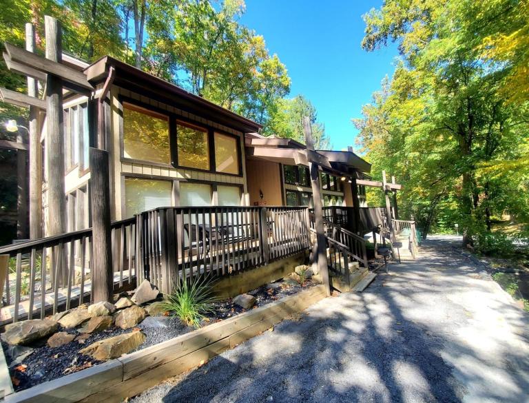 Skier's Crossing - B&B Gatlinburg