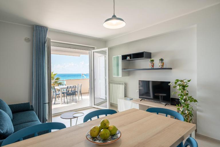 Sapore di Mare - Comfort in prima fila sul Mare - Bed and Breakfast Capo d'Orlando